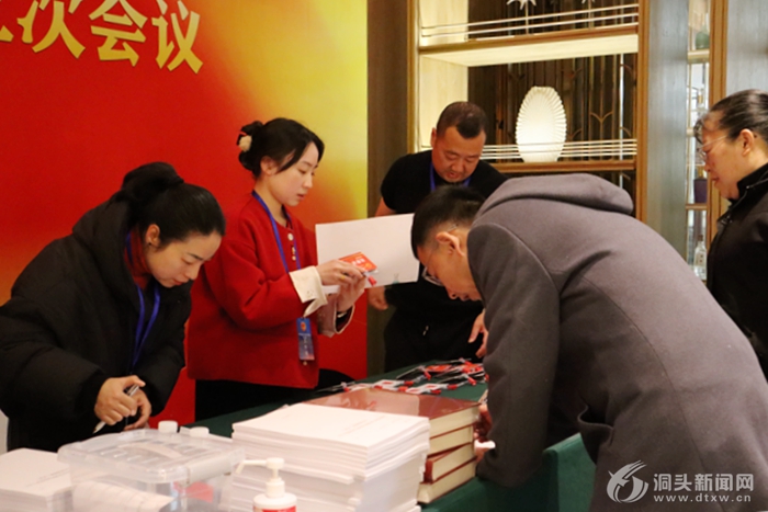 Я���⣬���³̣���ͷ���˴�������ᱨ��