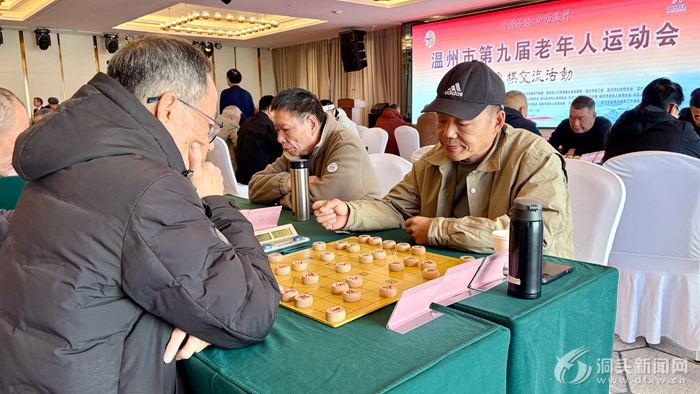 �����еھŽ��������˶����ڶ�ͷ��Ļ �����������ȶ���