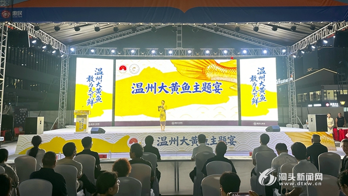 ���ݴ������������Ļ  ��ͷ��������������ϯ
